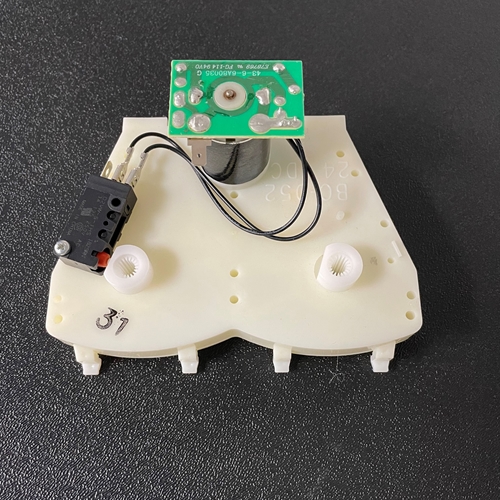 D & S Vending Inc - D4210392.002 - USI Dual Spiral Motor- Low Temp