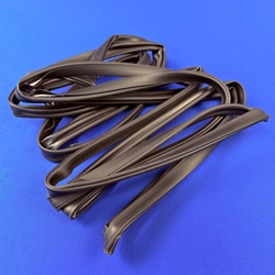 D4218637 - USI Door Gasket- 5 Wide (63" x 32 7/16")